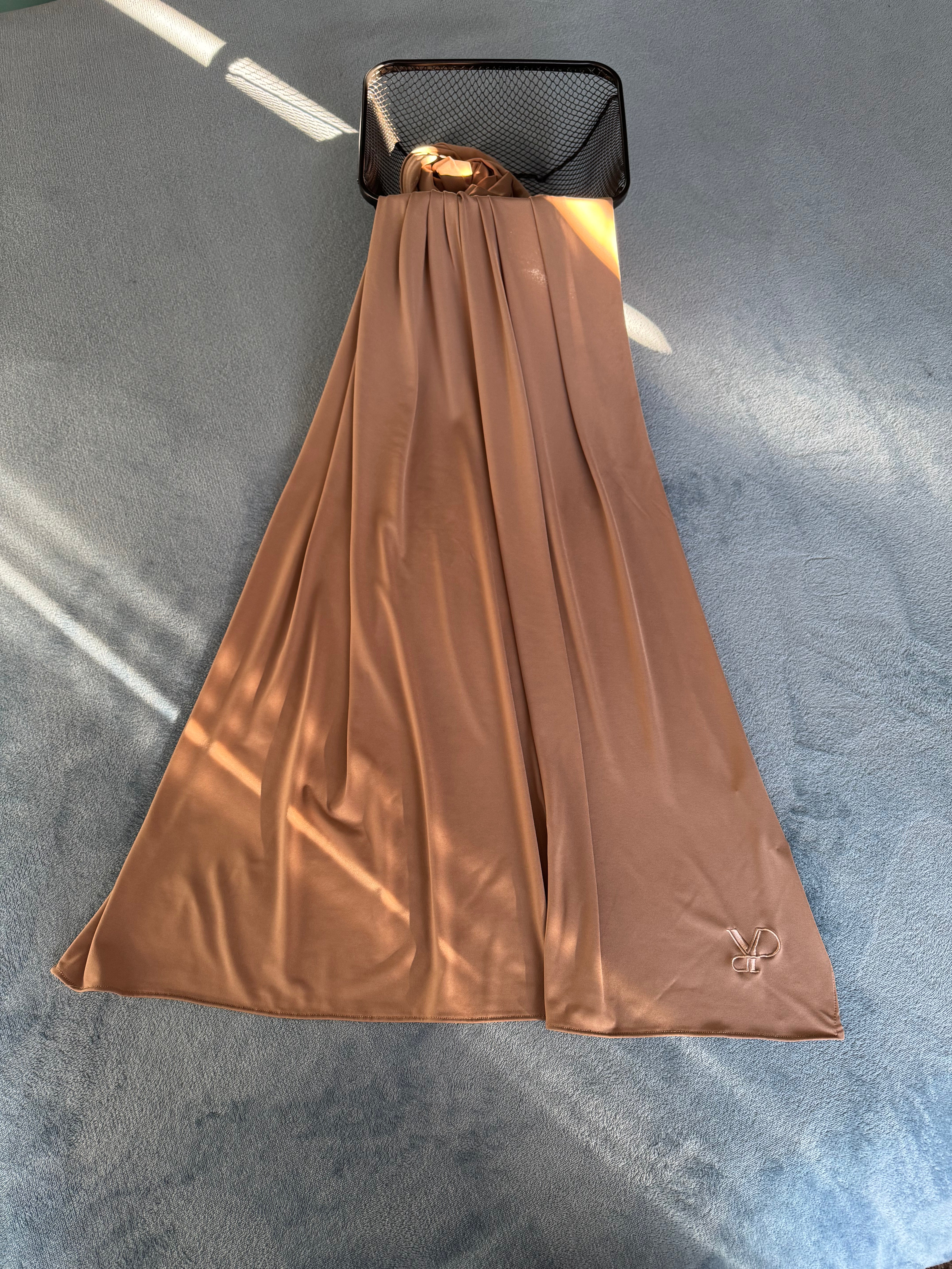 LIQUID JERSEY SCARF CARAMEL